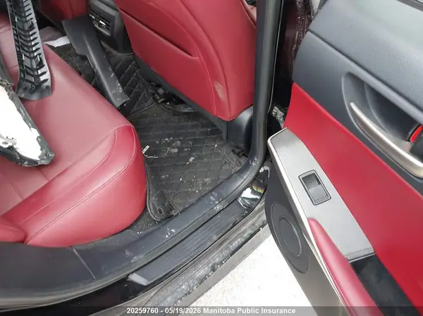 JTHC81D28K5034215 2019 LEXUS IS - Image 8