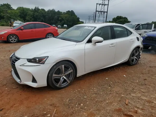 JTHC81D29J5028938 2018 LEXUS IS - Image 1