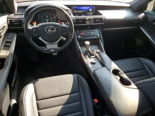 JTHC81D29J5029765 2018 LEXUS IS - Image 8