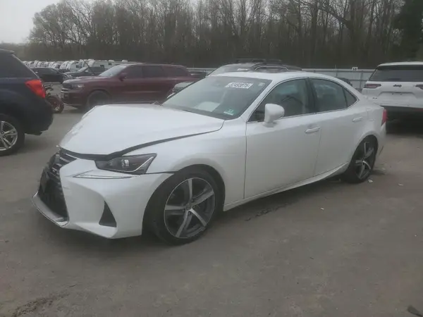 JTHC81D29J5030284 2018 LEXUS IS - Image 1