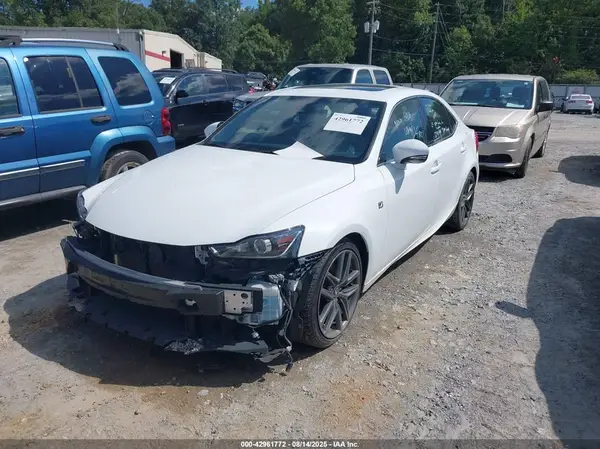 JTHC81D29J5031855 2018 LEXUS IS - Image 2
