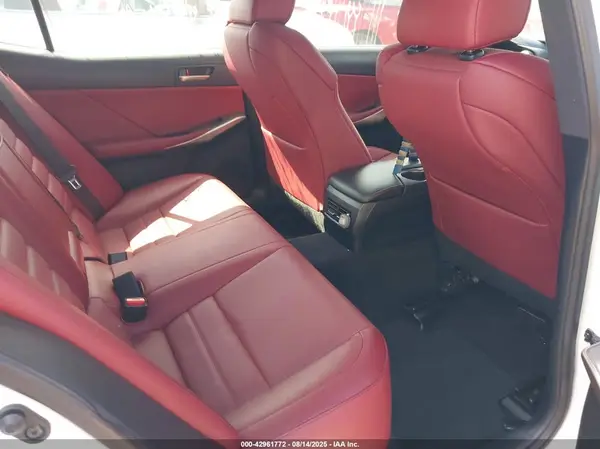 JTHC81D29J5031855 2018 LEXUS IS - Image 8