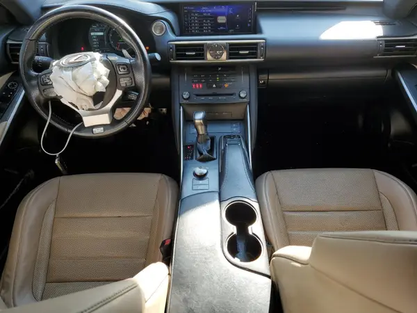 JTHC81D29K5034109 2019 LEXUS IS - Image 8