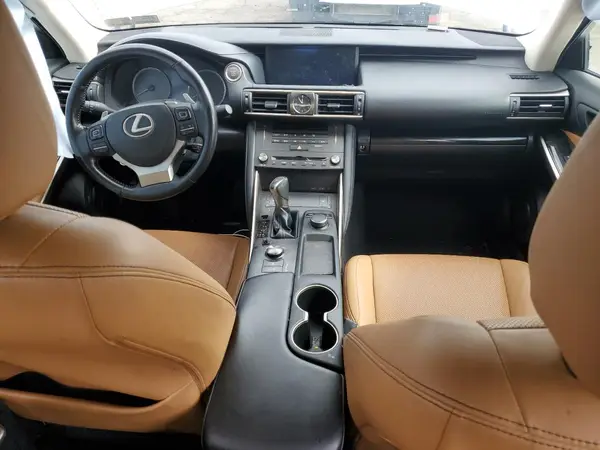 JTHC81D29K5034224 2019 LEXUS IS - Image 8
