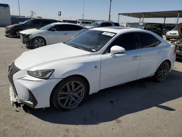 JTHC81D29K5034398 2019 LEXUS IS - Image 1