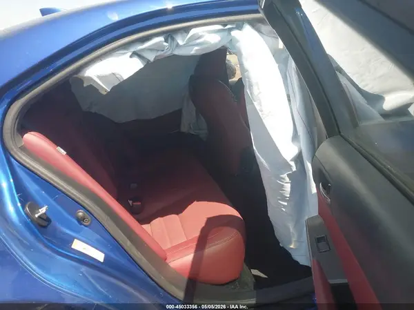 JTHC81D29K5034689 2019 LEXUS IS - Image 8