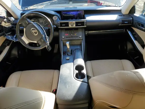 JTHC81D29K5035129 2019 LEXUS IS - Image 8