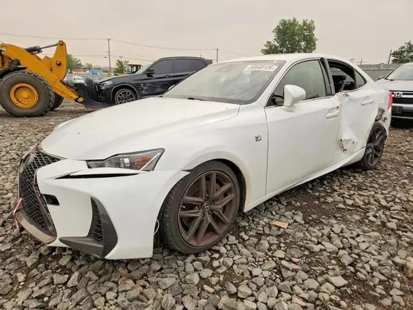 JTHC81D29K5038547 2019 LEXUS IS - Image 1