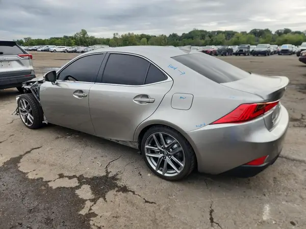 JTHC81D29K5038760 2019 LEXUS IS - Image 2