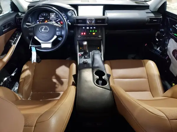 JTHC81D2XK5037312 2019 LEXUS IS - Image 8