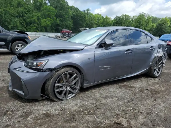 JTHC81D2XK5039304 2019 LEXUS IS - Image 1