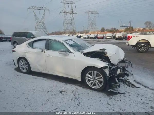 JTHC81F20M5046150 2021 LEXUS IS - Image 1