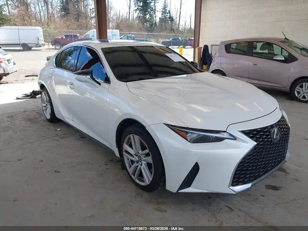 JTHC81F21M5046609 2021 LEXUS IS - Image 1