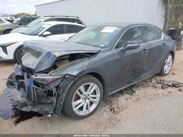 JTHC81F21M5046836 2021 LEXUS IS - Image 2