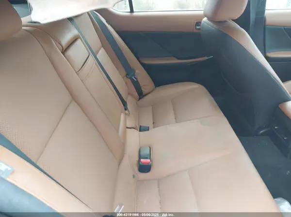 JTHC81F21M5046836 2021 LEXUS IS - Image 8