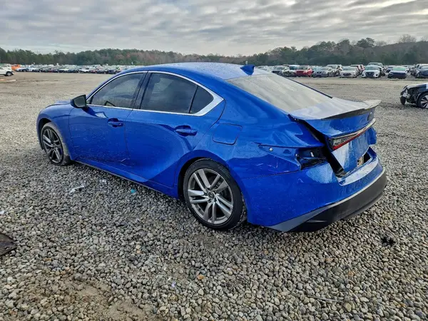 JTHC81F22M5045775 2021 LEXUS IS - Image 2