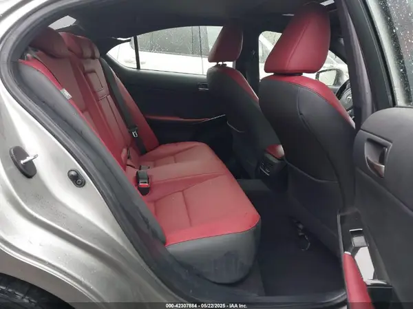 JTHC81F23M5047096 2021 LEXUS IS - Image 8