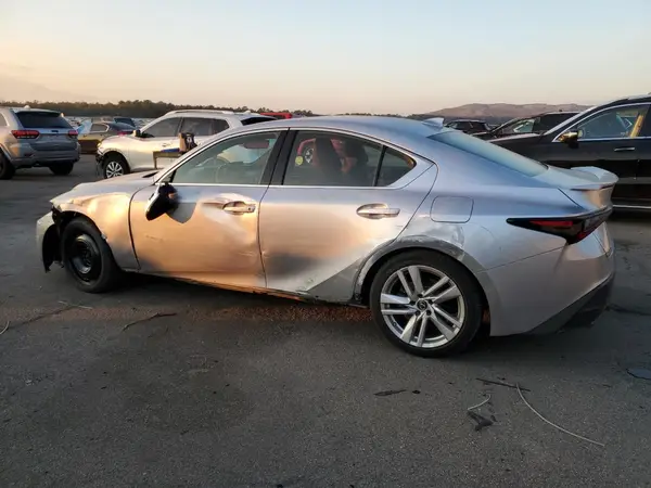 JTHC81F24M5043624 2021 LEXUS IS - Image 2