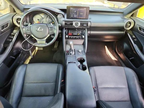 JTHC81F24M5044837 2021 LEXUS IS - Image 8