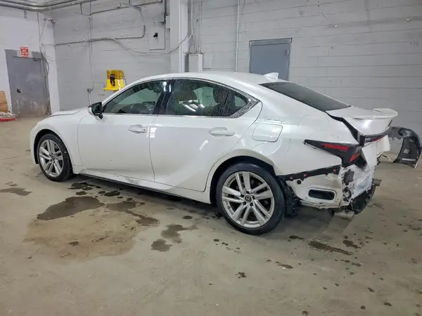 JTHC81F24M5047155 2021 LEXUS IS - Image 2