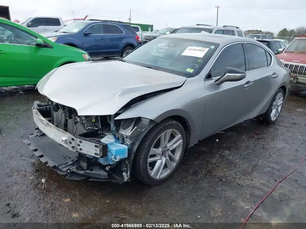 JTHC81F25M5044457 2021 LEXUS IS - Image 2