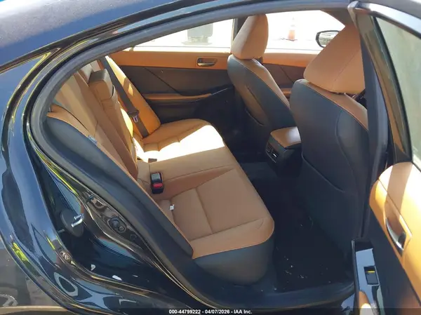 JTHC81F25M5045575 2021 LEXUS IS - Image 8