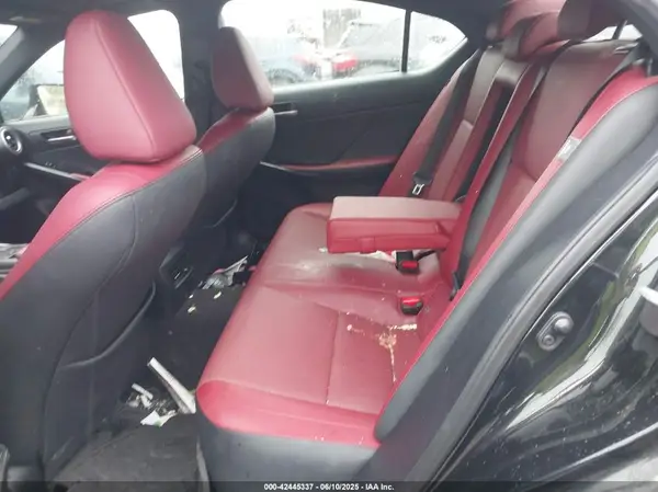 JTHC81F26M5046976 2021 LEXUS IS - Image 8