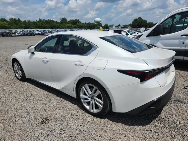 JTHC81F26M5047593 2021 LEXUS IS - Image 2