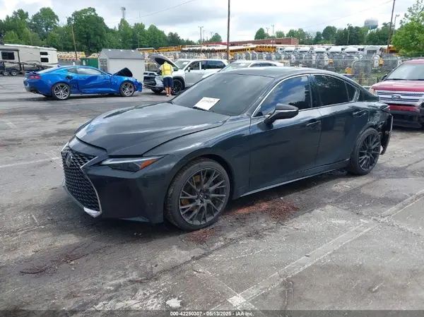 JTHC81F27M5045061 2021 LEXUS IS - Image 2