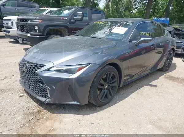 JTHC81F27M5046064 2021 LEXUS IS - Image 2