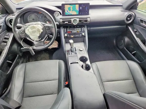 JTHC81F29M5044834 2021 LEXUS IS - Image 8