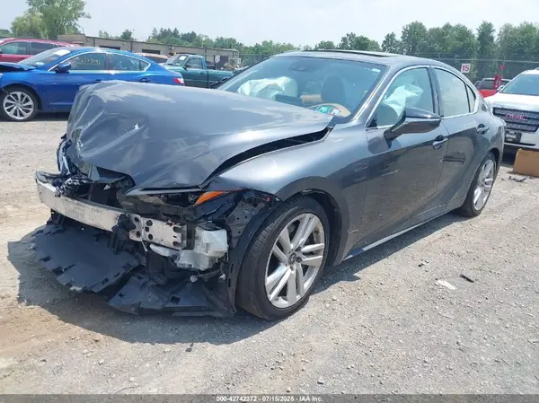 JTHC81F2XM5046317 2021 LEXUS IS - Image 2