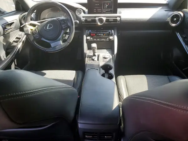 JTHCA1D20M5110954 2021 LEXUS IS - Image 8