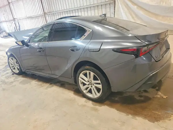 JTHCA1D20M5114843 2021 LEXUS IS - Image 2