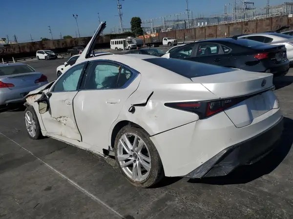 JTHCA1D20M5115443 2021 LEXUS IS - Image 2