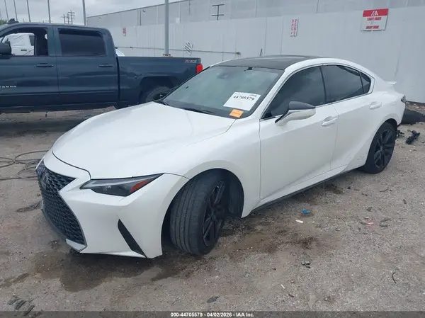 JTHCA1D21M5114298 2021 LEXUS IS - Image 2