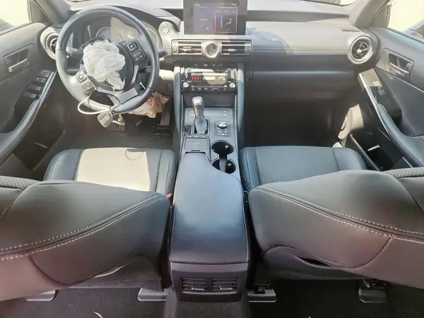JTHCA1D21M5117945 2021 LEXUS IS - Image 8