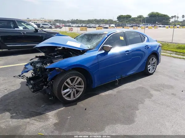 JTHCA1D21R5132940 2024 LEXUS IS - Image 2