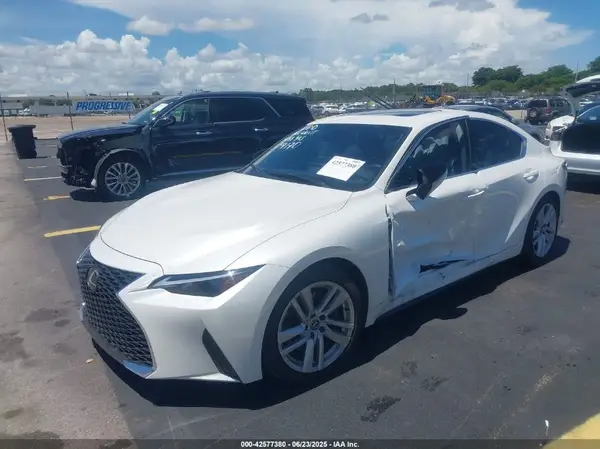 JTHCA1D22S5134170 2025 LEXUS IS - Image 2