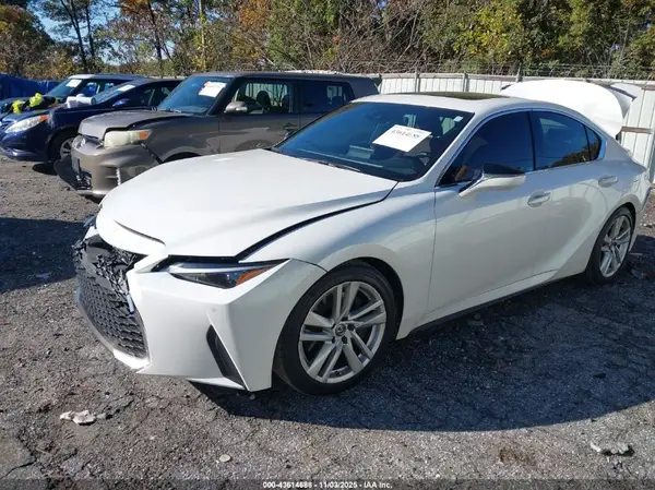 JTHCA1D23M5114917 2021 LEXUS IS - Image 2