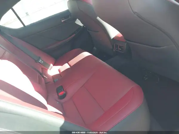JTHCA1D23M5114917 2021 LEXUS IS - Image 8