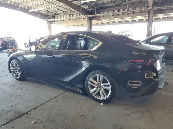 JTHCA1D24M5110598 2021 LEXUS IS - Image 2