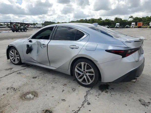 JTHCA1D25M5113140 2021 LEXUS IS - Image 2