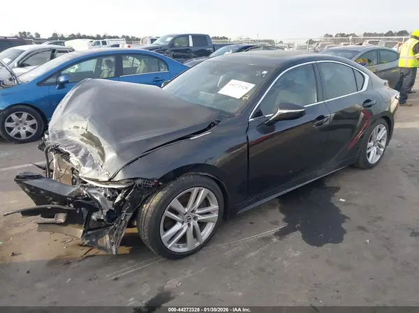 JTHCA1D25M5114658 2021 LEXUS IS - Image 2