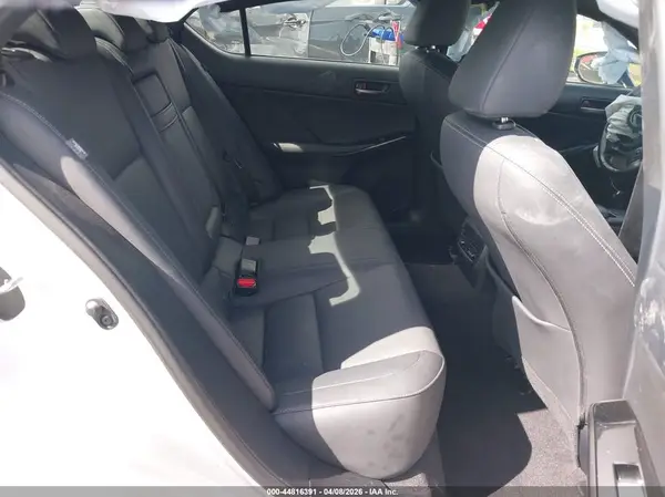 JTHCA1D26M5115804 2021 LEXUS IS - Image 8