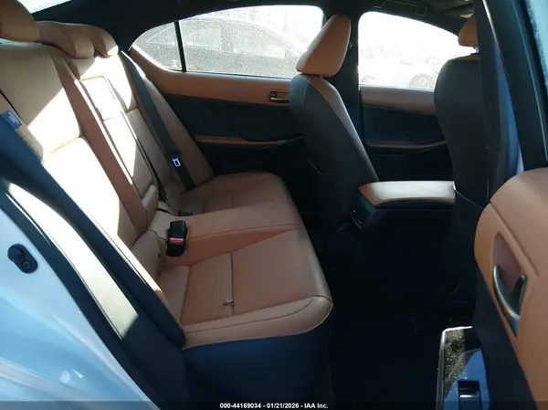 JTHCA1D27M5114130 2021 LEXUS IS - Image 8