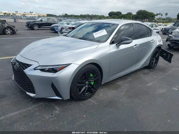 JTHCA1D28M5109485 2021 LEXUS IS - Image 2