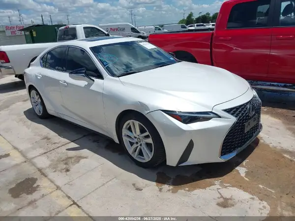 JTHCA1D28M5109969 2021 LEXUS IS - Image 1