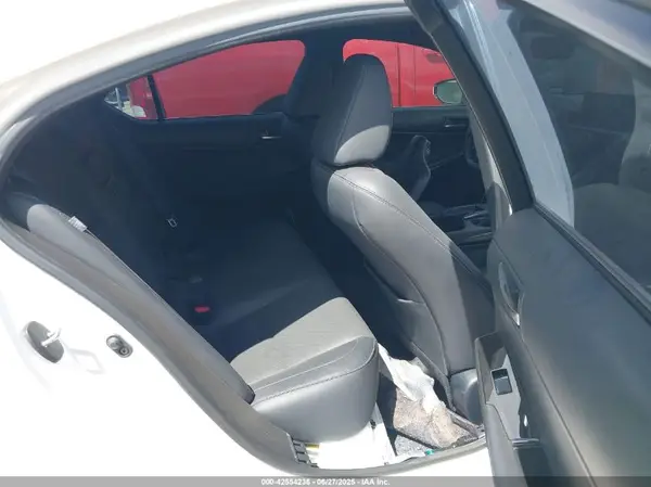 JTHCA1D28M5109969 2021 LEXUS IS - Image 8
