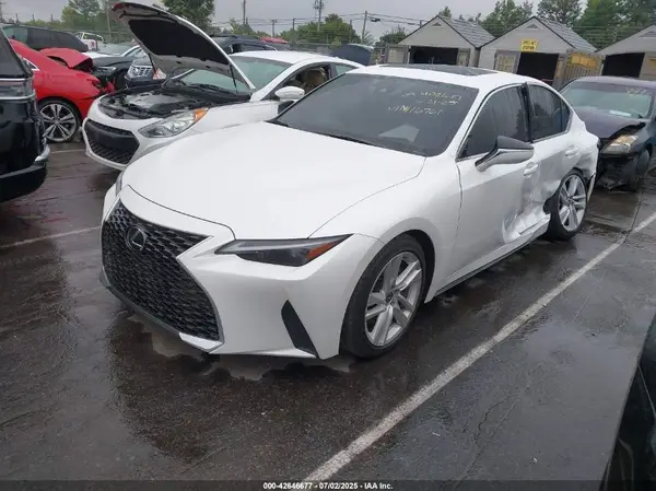 JTHCA1D28M5116761 2021 LEXUS IS - Image 2